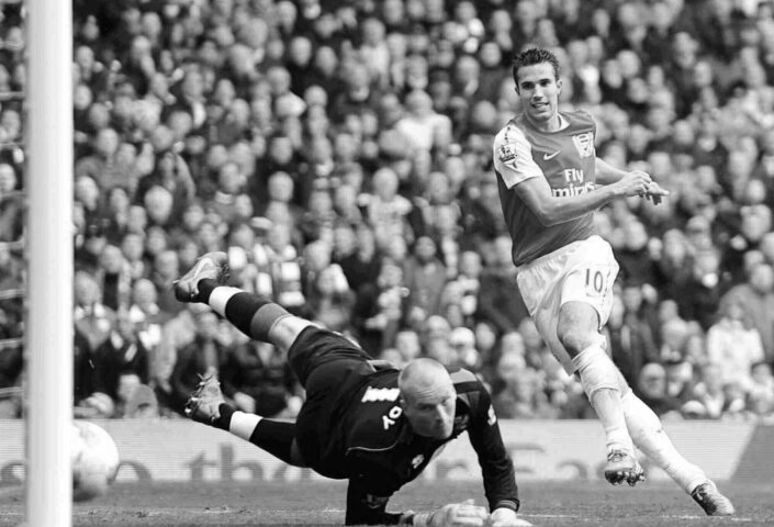 Thierry Henry and Ian Wright are the two highest goal scorers for Arsenal in all competitions. Who is the third-highest scorer of all time?